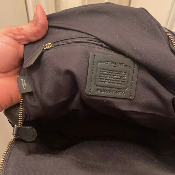 Coach, please check all picture of condition - Picture 14 of 16